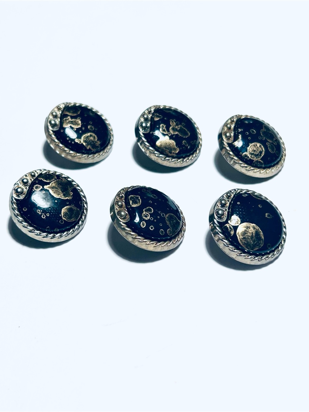 Vintage Black & Gold Round Button Set